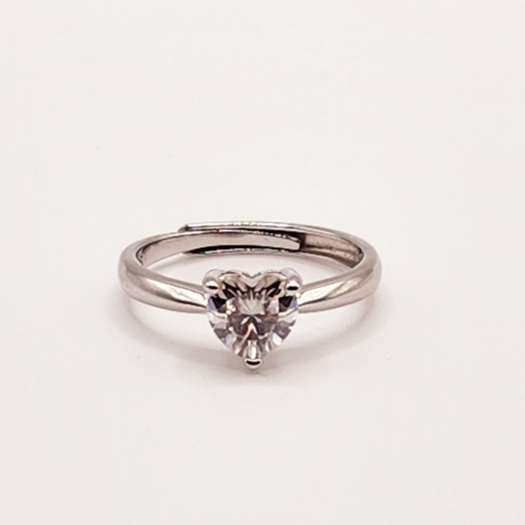 1 carat Heart Solitaire Moissanite Adjustable Ring - Picture 1 of 8